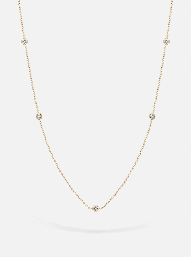 Collier Céleste – chaîne fine plaqué or 18k à cinq zirconiums sertis clos
